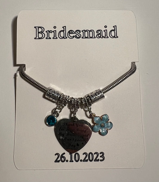 Personalised bracelet holder for bridesmaids and maid of honour. BRACELET NOT INCLUDED.