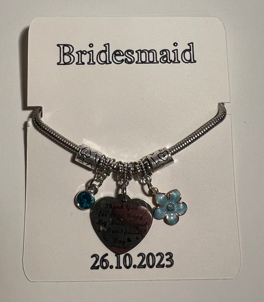 Personalised bracelet holder for bridesmaids and maid of honour. BRACELET NOT INCLUDED.